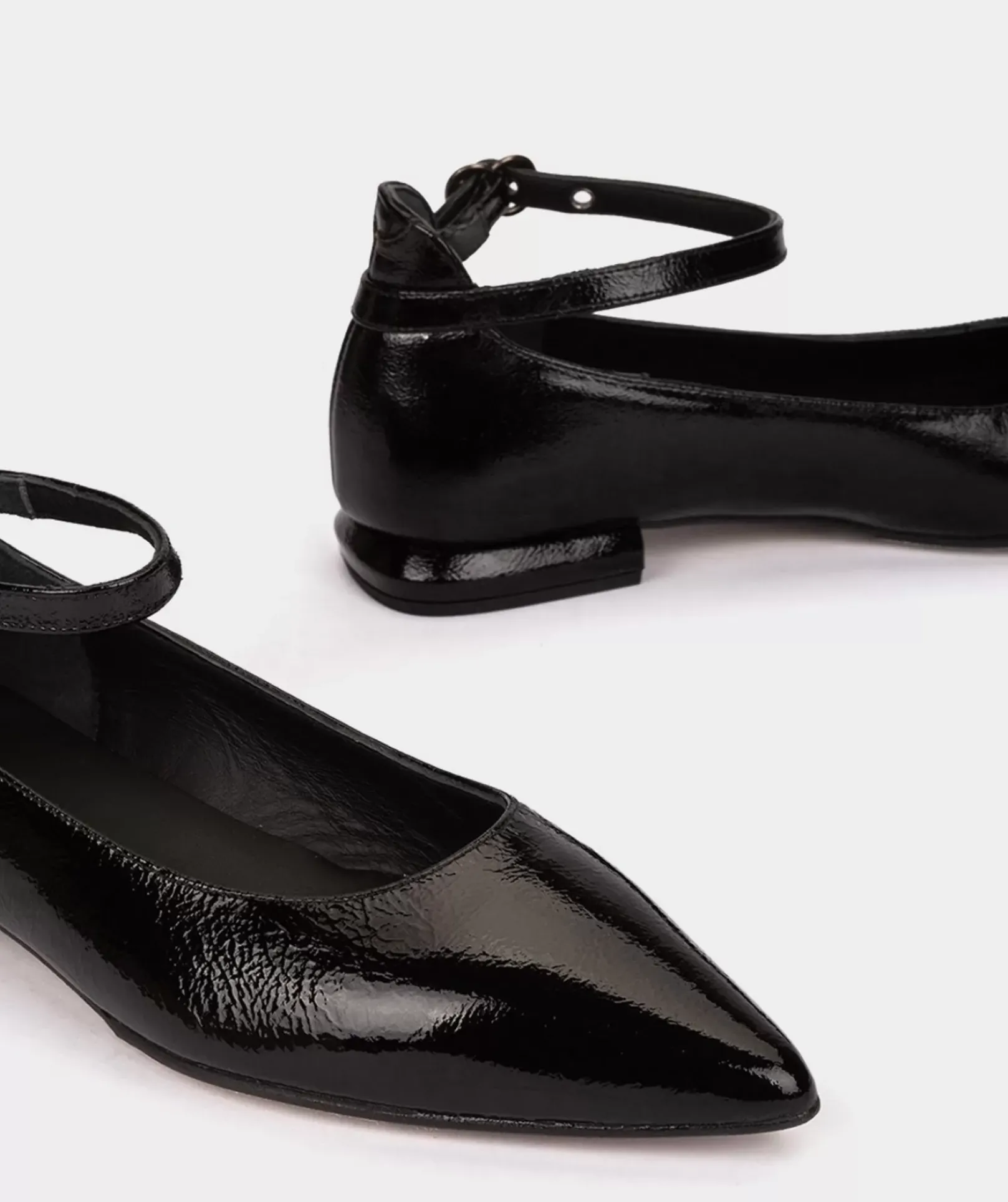 Chaussure Pedro Miralles Ballerines En Cuir Verni En Noir Reflex Negro