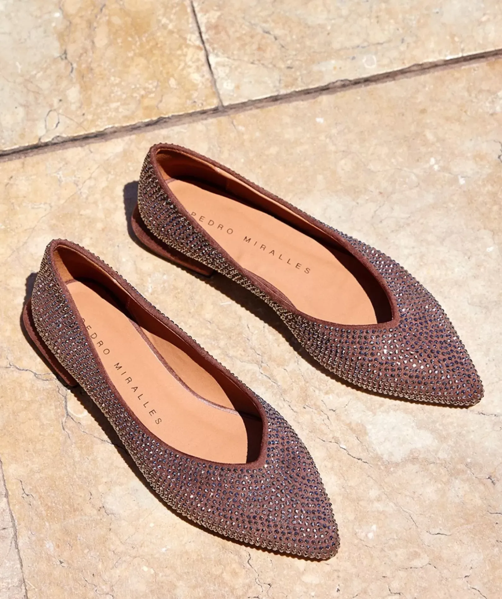 Chaussure Pedro Miralles Ballerines En Tissu Taupe Avec Details Brillants Ante Strech Taupe