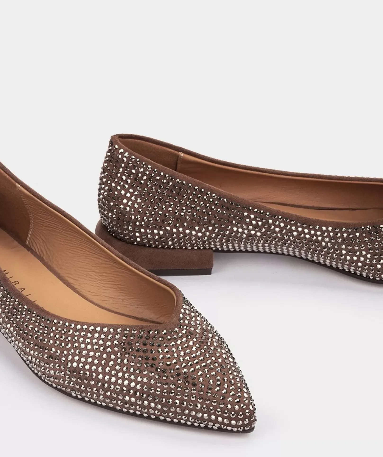 Chaussure Pedro Miralles Ballerines En Tissu Taupe Avec Details Brillants Ante Strech Taupe