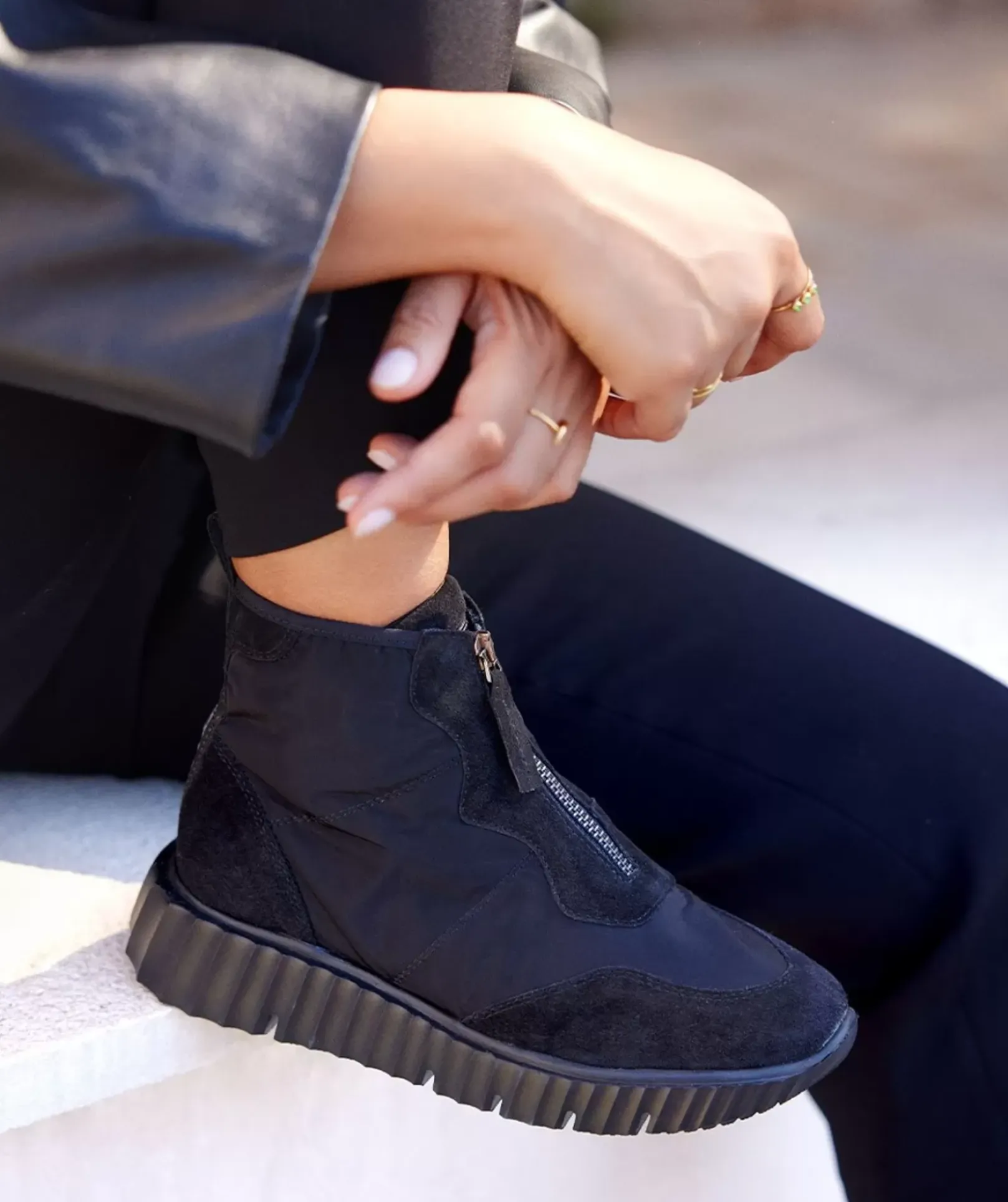 Chaussure Pedro Miralles Baskets En Croute De Cuir Et Tissu Noir Meme Negro