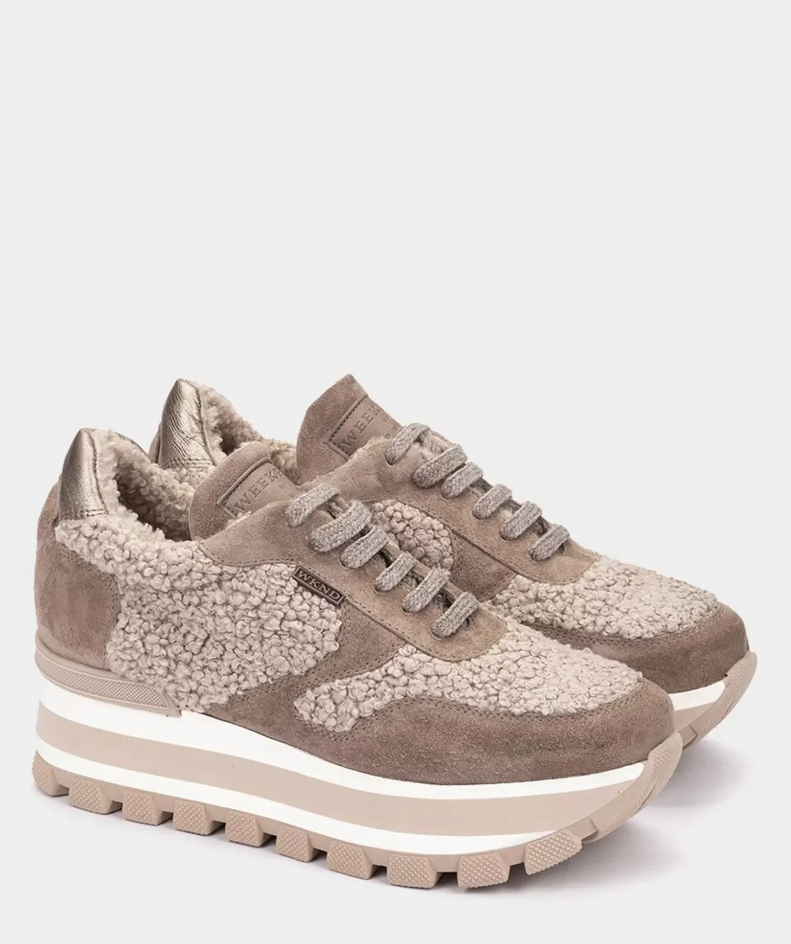 Chaussure Pedro Miralles Baskets En Cuir Fendu Et Peau De Mouton Velour Tasso