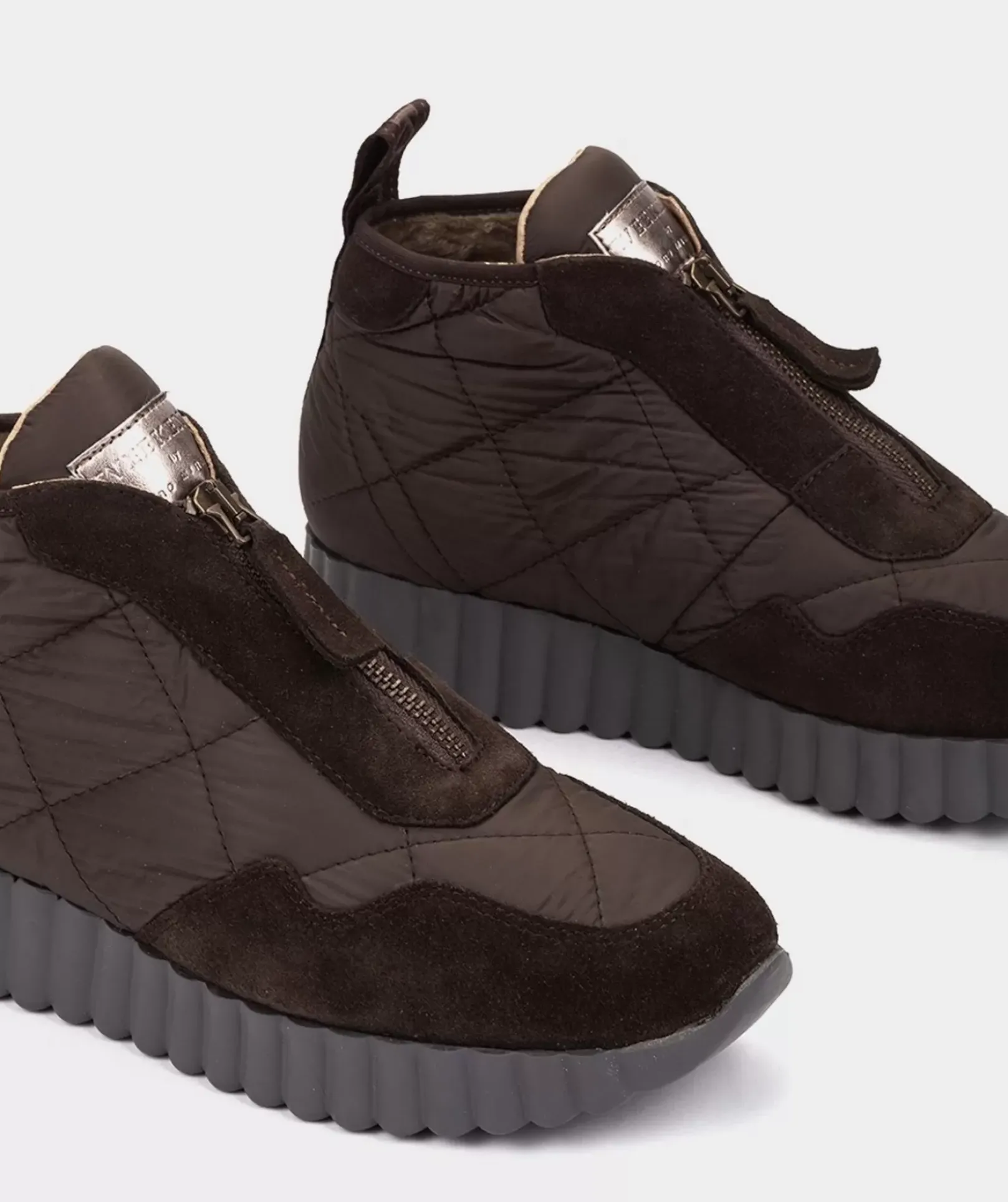 Chaussure Pedro Miralles Baskets En Daim Et Tissu Effet Matelasse. Freedom Testa