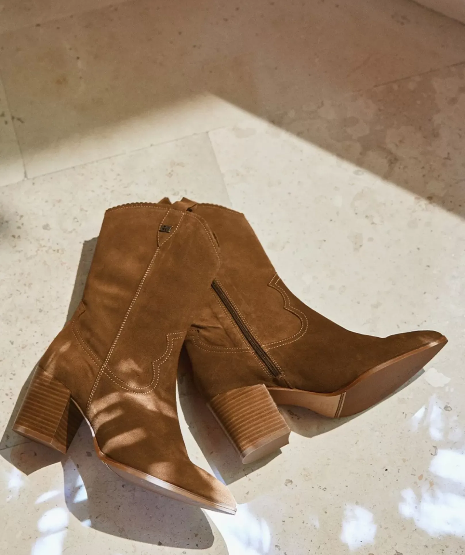 Chaussure Pedro Miralles Bottes Mi-Mollet En Croute De Cuir Marron Avec Une Tige En Cuir Marron Velour Tabaco