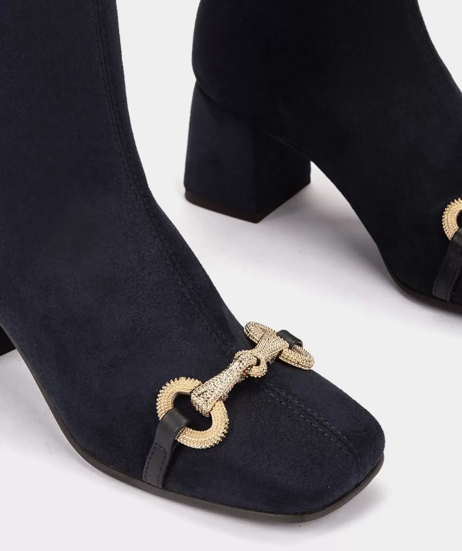 Chaussure Pedro Miralles Bottines A Talon En Tissu Elastique Effet Daim De Couleur Bleu Marine Ante Strech Marino