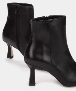 Chaussure Pedro Miralles Bottines A Talons Et Bout Pointu, Confectionnees En Cuir Beige Seta Negro