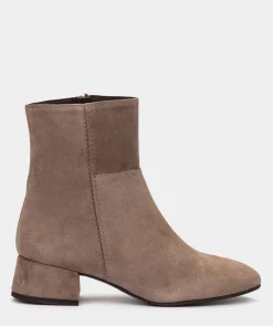 Chaussure Pedro Miralles Bottines En Croute De Cuir De Couleur Taupe Velour Marmota