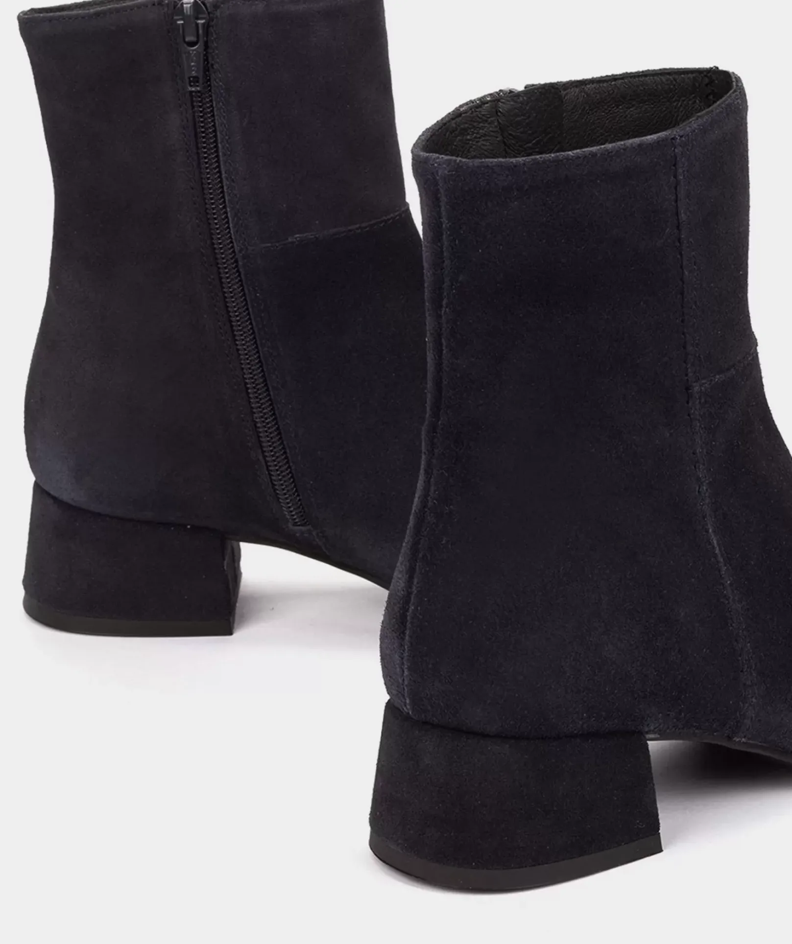 Chaussure Pedro Miralles Bottines En Cuir De Couleur Bleues Marines Velour Navy