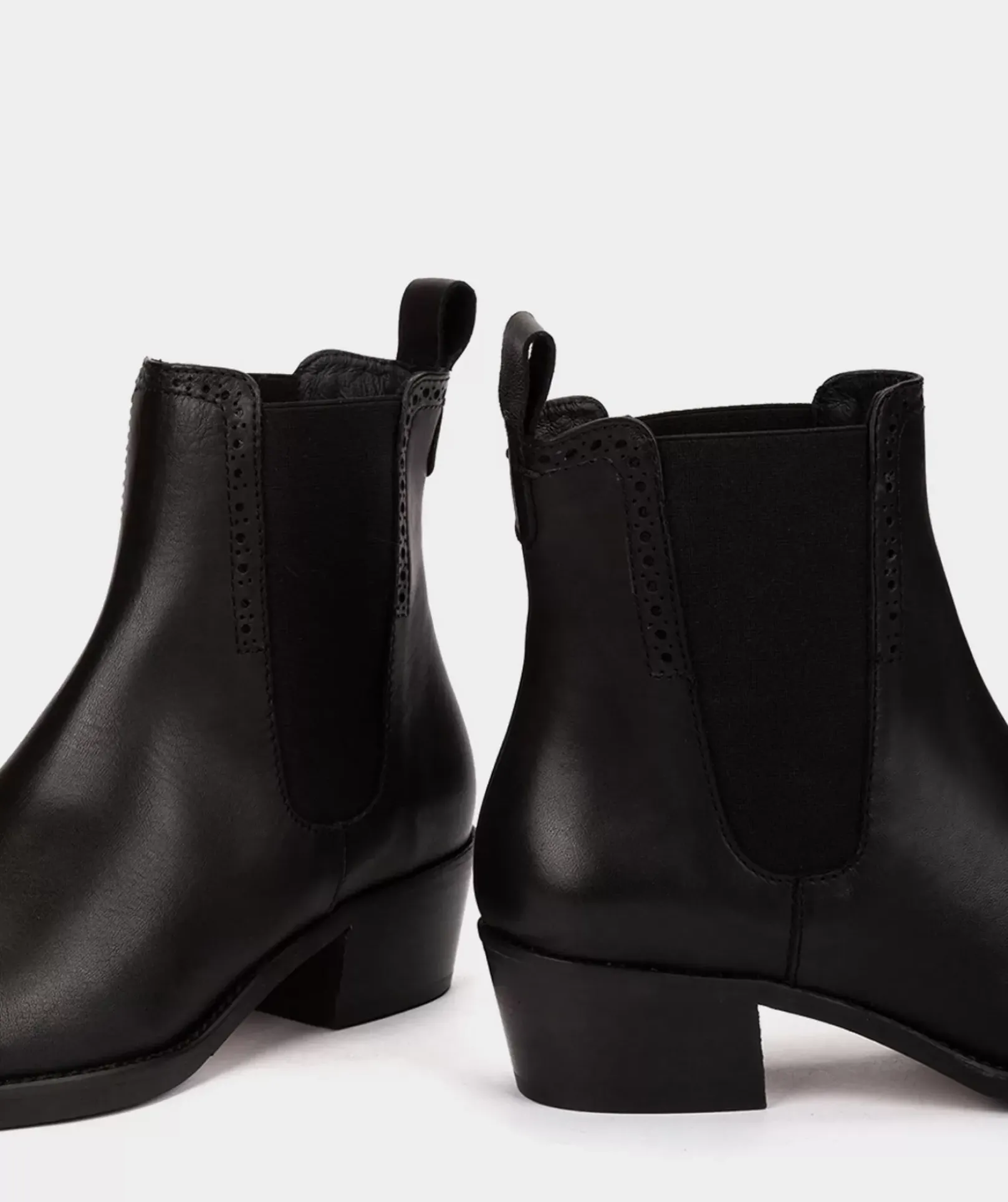 Chaussure Pedro Miralles Bottines En Cuir Fendu De Couleur Noire Seta Negro