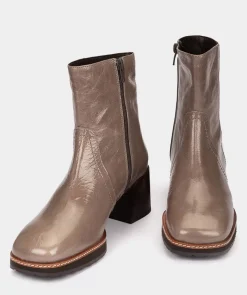 Chaussure Pedro Miralles Bottines En Cuir Verni De Couleur Bleu Noir Venice Peltro
