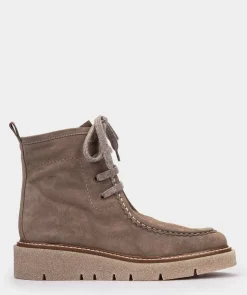 Chaussure Pedro Miralles Bottines En Daim Avec Cotes Elastiques Beiges Velour Marmota