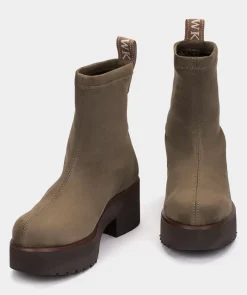 Chaussure Pedro Miralles Bottines En Tissu Extensible A Effet Daim De Couleur Taupe Ante Strech Taupe