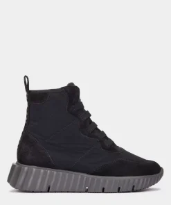 Chaussure Pedro Miralles Bottines Sportives En Croute De Cuir Et Tissu De Couleur Bleu Marine Meme Marino