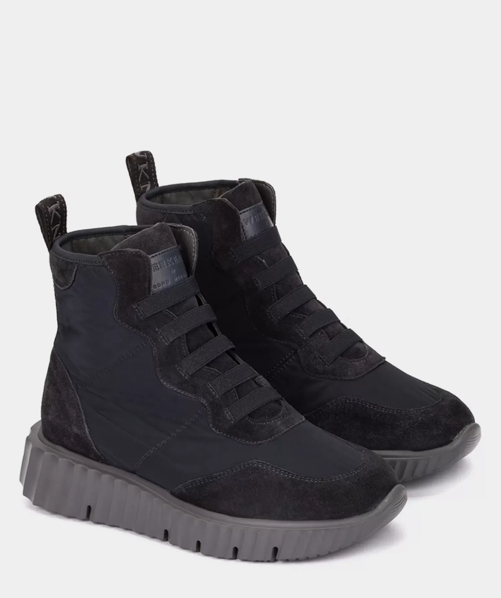 Chaussure Pedro Miralles Bottines Sportives En Croute De Cuir Et Tissu De Couleur Bleu Marine Meme Marino