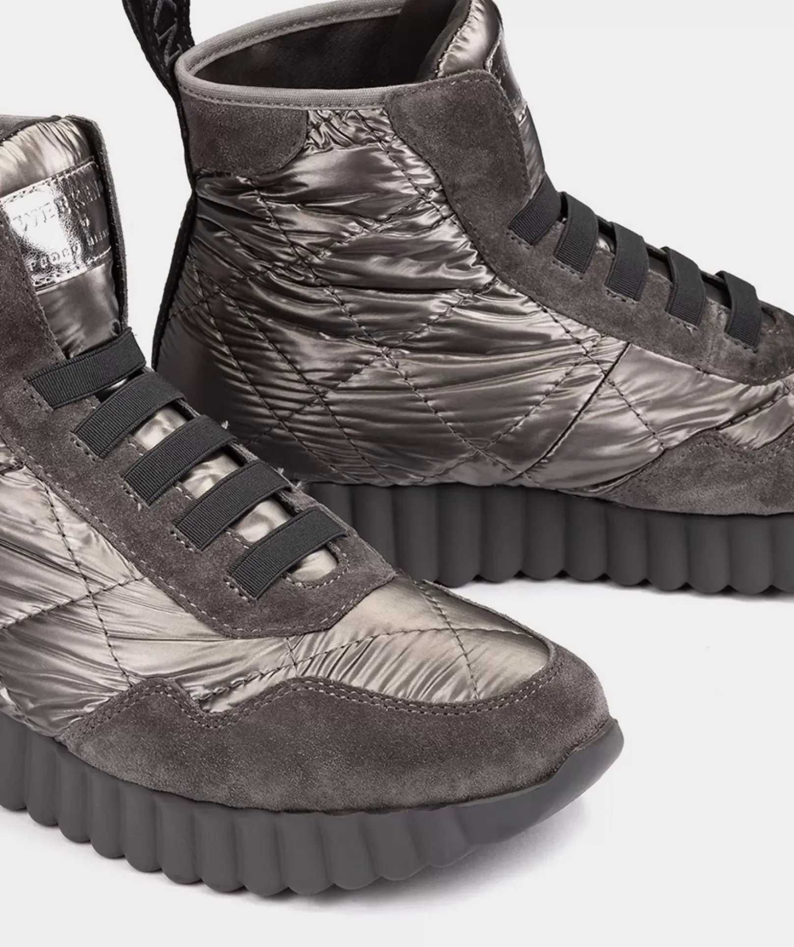 Chaussure Pedro Miralles Bottines Sportives En Daim Et Tissu Effet Matelasse. Freedom Negro
