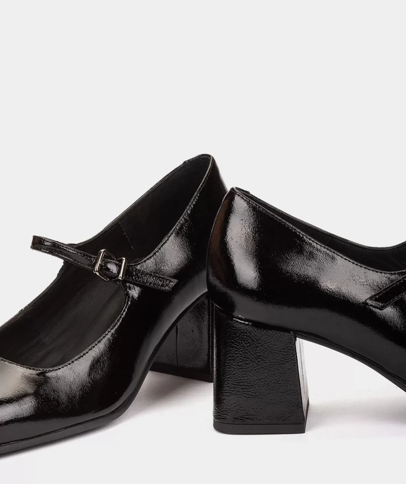Chaussure Pedro Miralles Chaussures A Talon Haut En Cuir Verni De Couleur Noire Reflex Negro