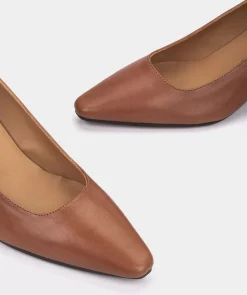 Chaussure Pedro Miralles Chaussures A Talons A Bout Pointu En Cuir Fauve Seta Cuero