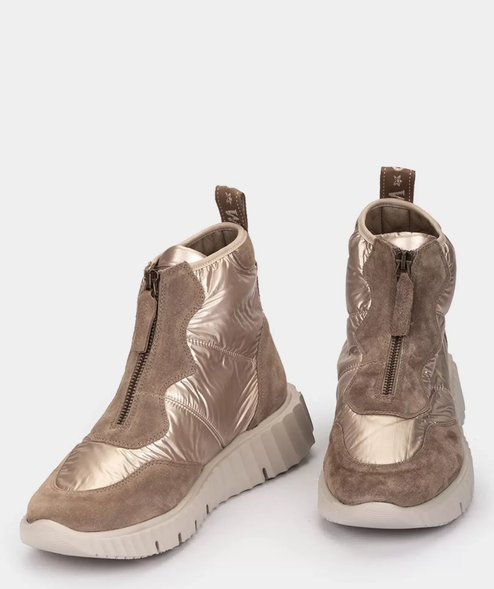 Chaussure Pedro Miralles Chaussures De Sport En Daim Et Tissu Marron Meme Gabardina