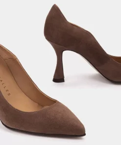 Chaussure Pedro Miralles Chaussures En Daim De Couleur Nude Avec Un Bout Pointu Et Des Talons Fins Amalfi Acero