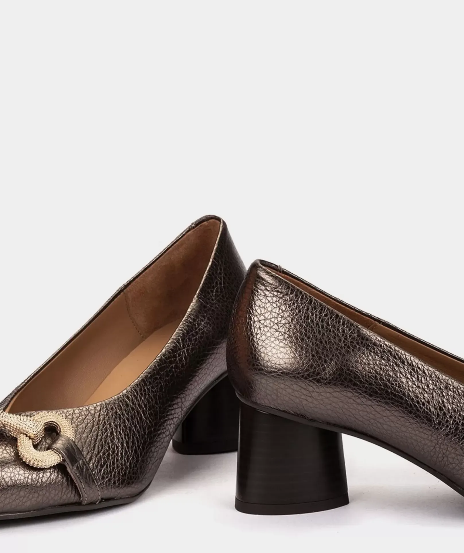 Chaussure Pedro Miralles Escarpins A Bouts Pointus En Cuir Metallise De Couleur Bronze Nucleo Metal Bronzo