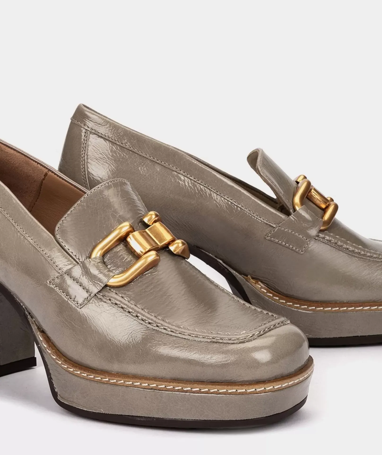 Chaussure Pedro Miralles Mocassins A Talon En Cuir Verni De Couleur Marron Venice Peltro