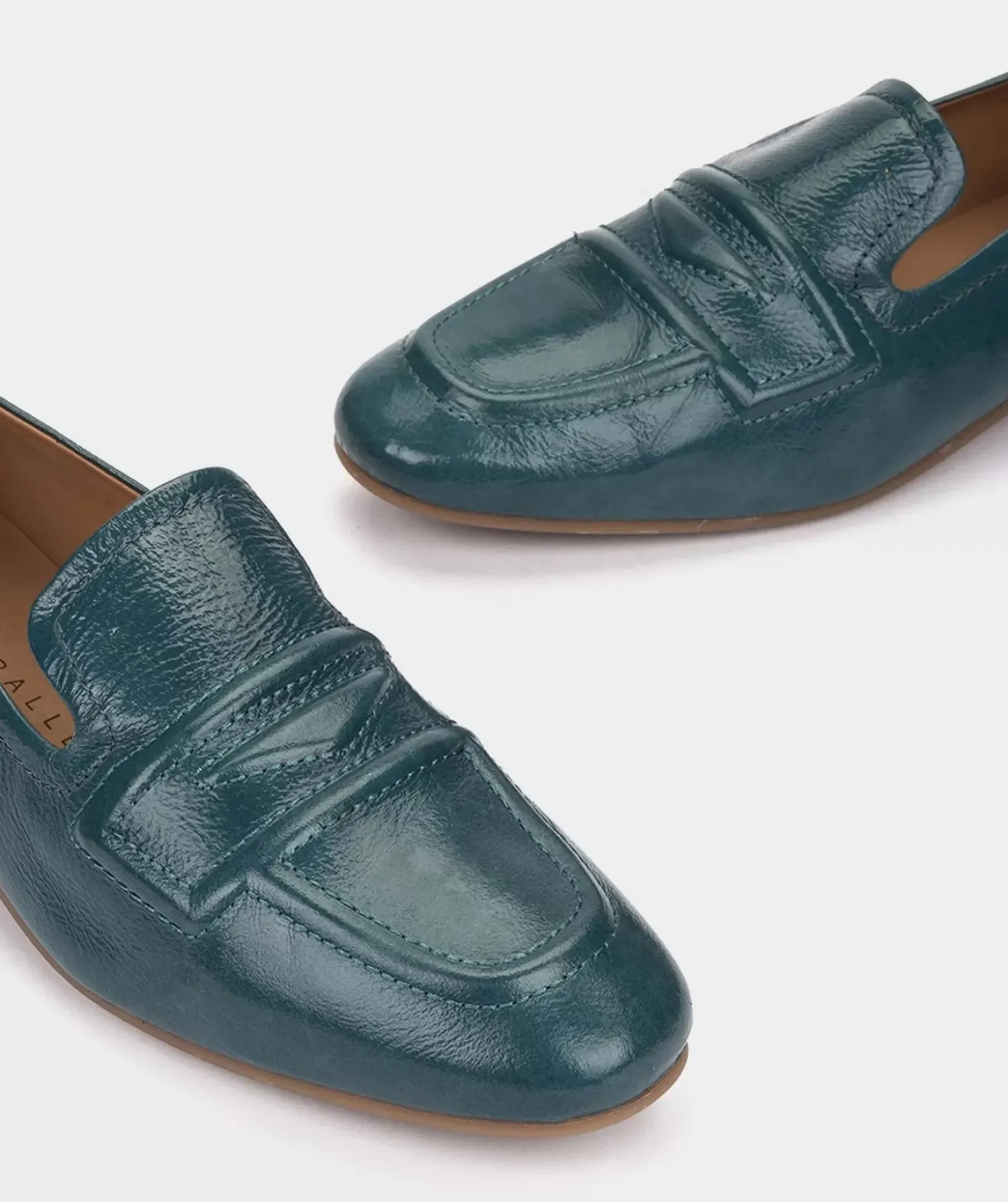 Chaussure Pedro Miralles Mocassins En Cuir Verni Bleu Reflex Petroleo