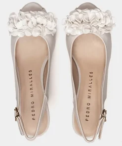 Chaussure Pedro Miralles Sandales A Talon Beige Avec Ornements Assortis Cloud Beige