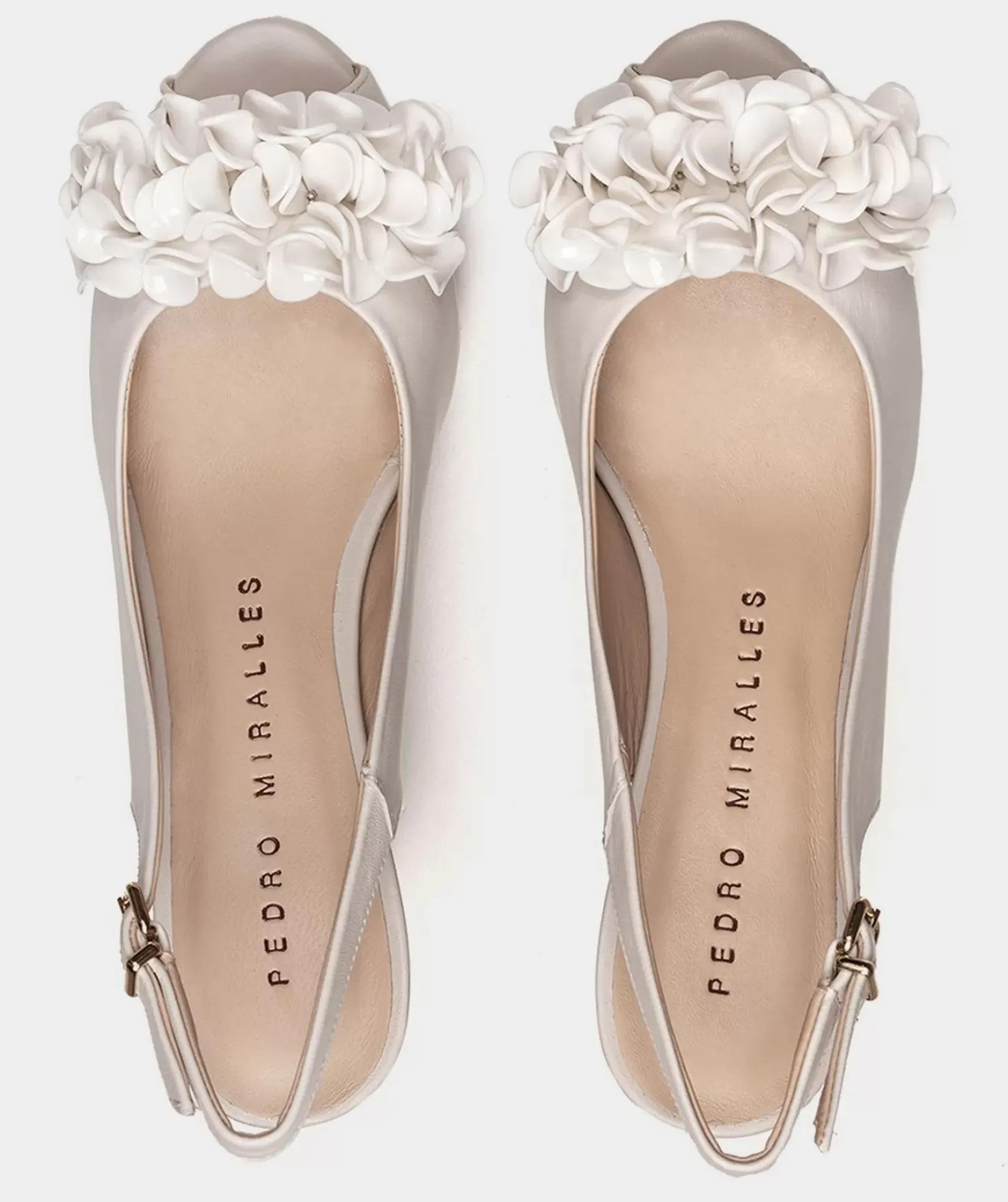 Chaussure Pedro Miralles Sandales A Talon Beige Avec Ornements Assortis Cloud Beige