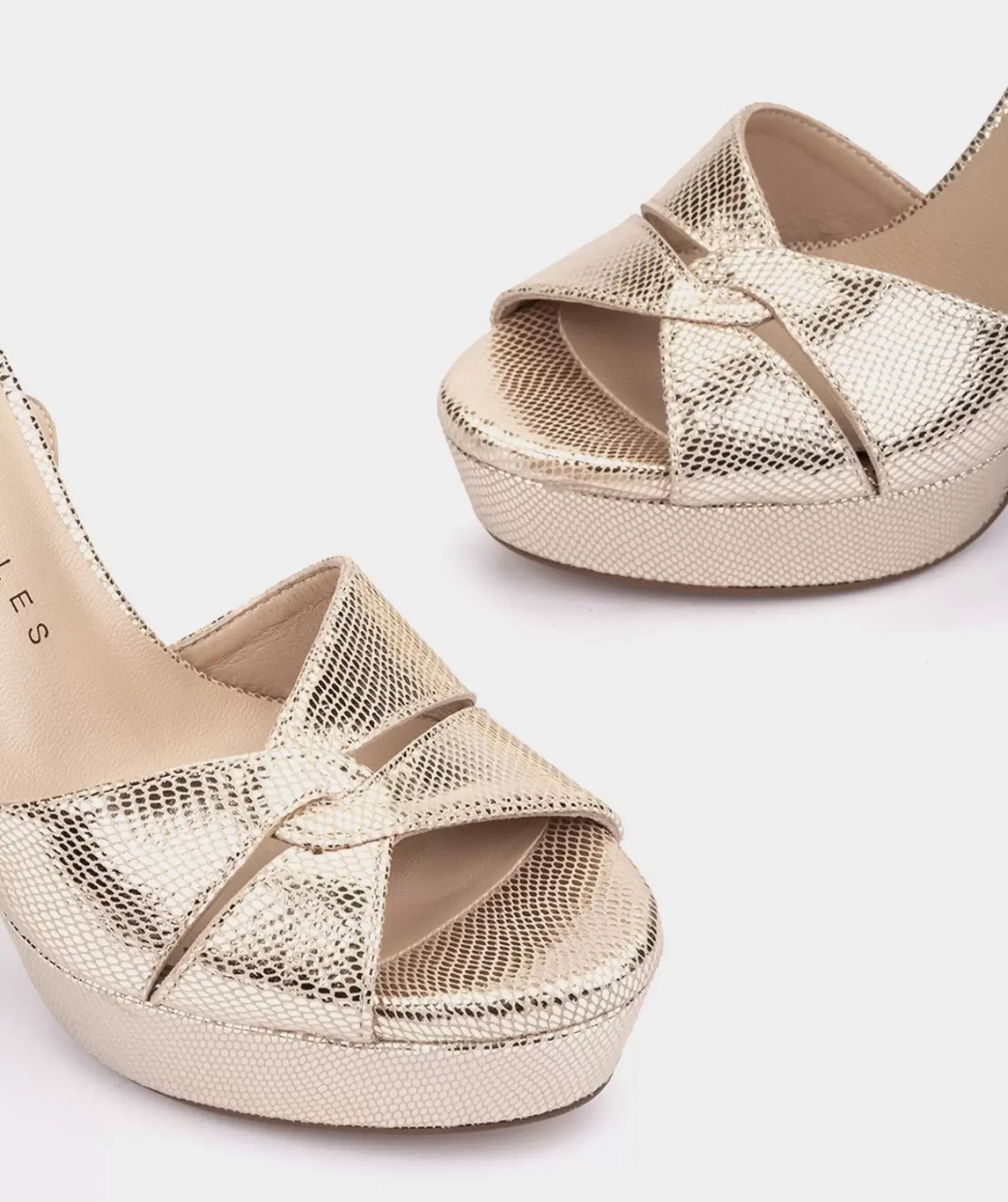 Chaussure Pedro Miralles Sandales A Talon Plateforme En Cuir Serpiente Metal Blue