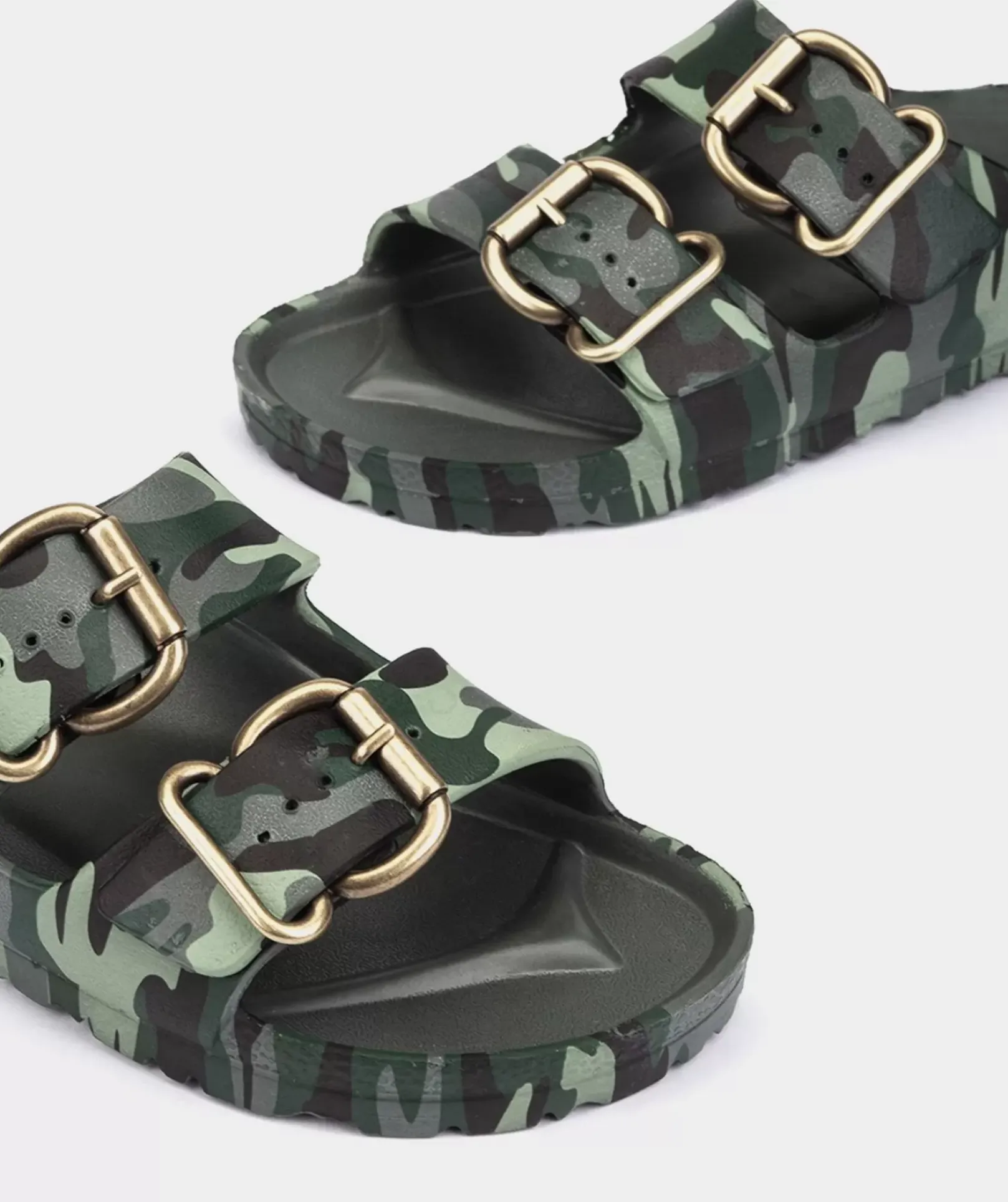 Chaussure Pedro Miralles Sandales Plates Avec Impression De Camouflage, Ornee De Boucles Bio Camuflaje