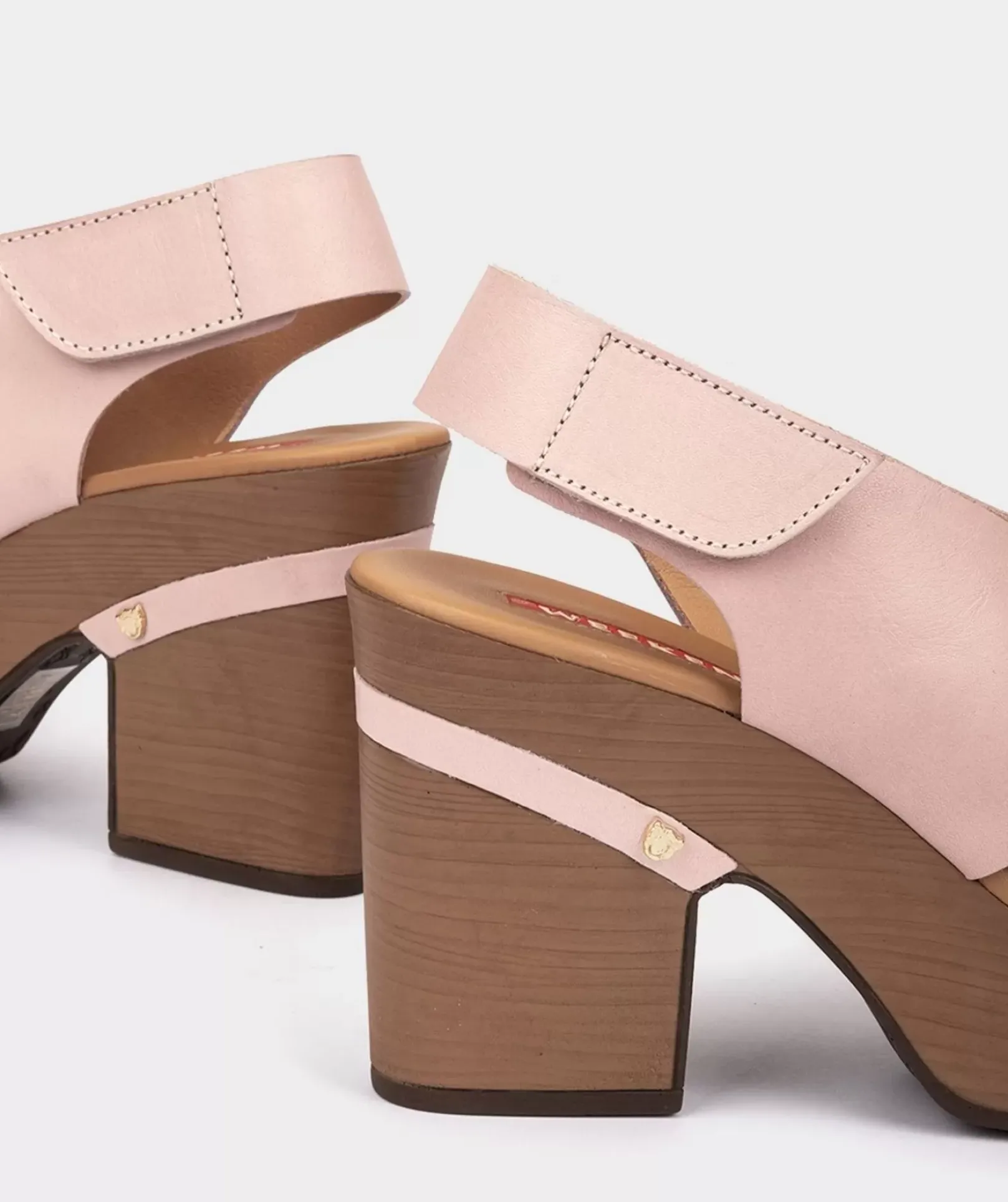 Chaussure Pedro Miralles Talons Compenses En Cuir Vitello Rosette